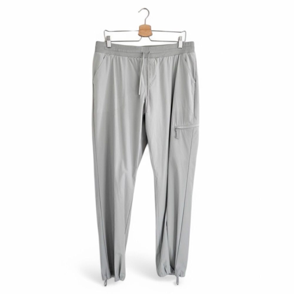 Cabela's Classic Fit Women's Size XL Light Gray Pull-on Nylon Hiking Active Pant